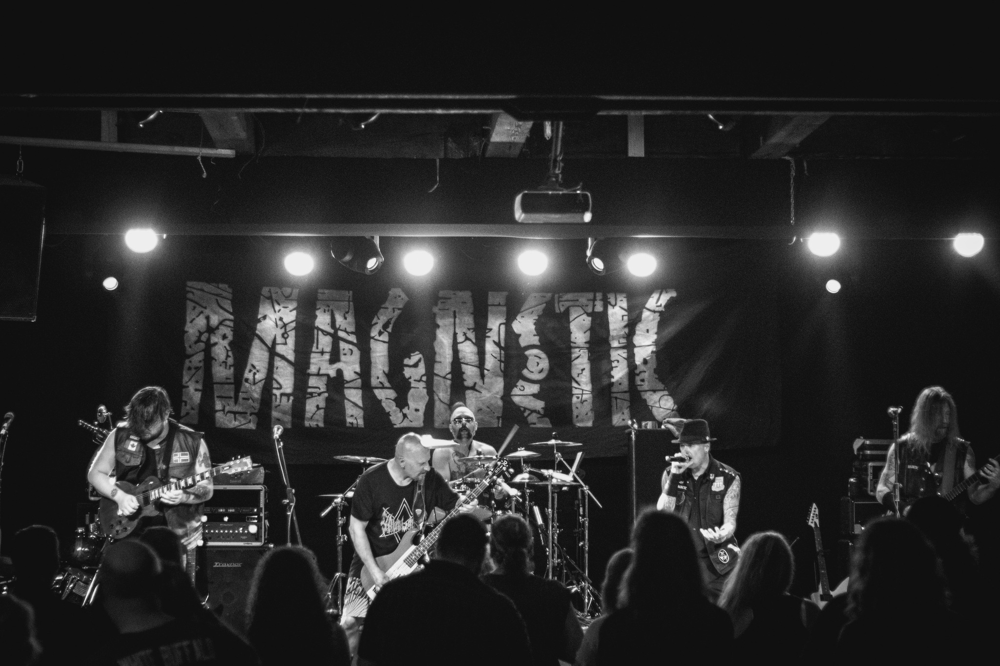 Magnetic, Fall of Earth, The Deaf Idols
